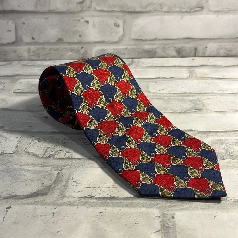 Vintage Evan-Picone men’s 100% silk tie red blue gold green repeating